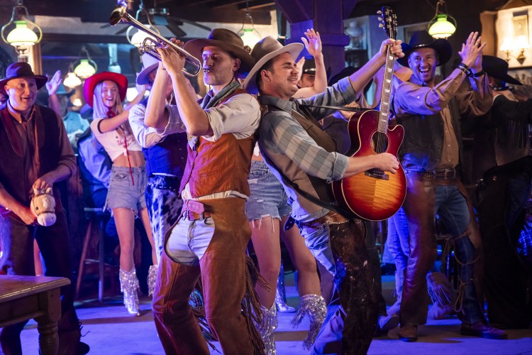 Cowboys & Cowgirls tijdens spotopnames van Wild Wild West-editie van Het Schlagerfestival